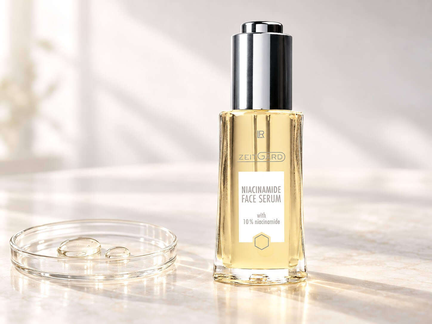 LR Niacinamide Face Serum refines skin texture and pores