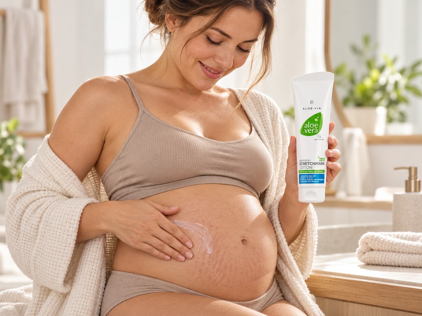 Lr Aloe Vera Lotion for Stretch Marks with Regestril